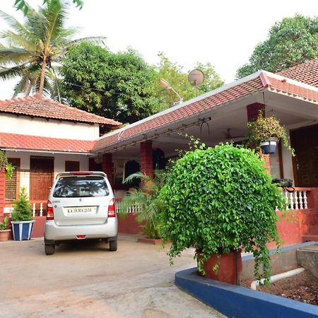 Runnin Airport - Homestay Gurpur Kültér fotó
